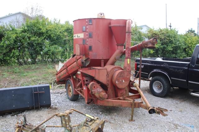 Image of Gehl 55 equipment image 3