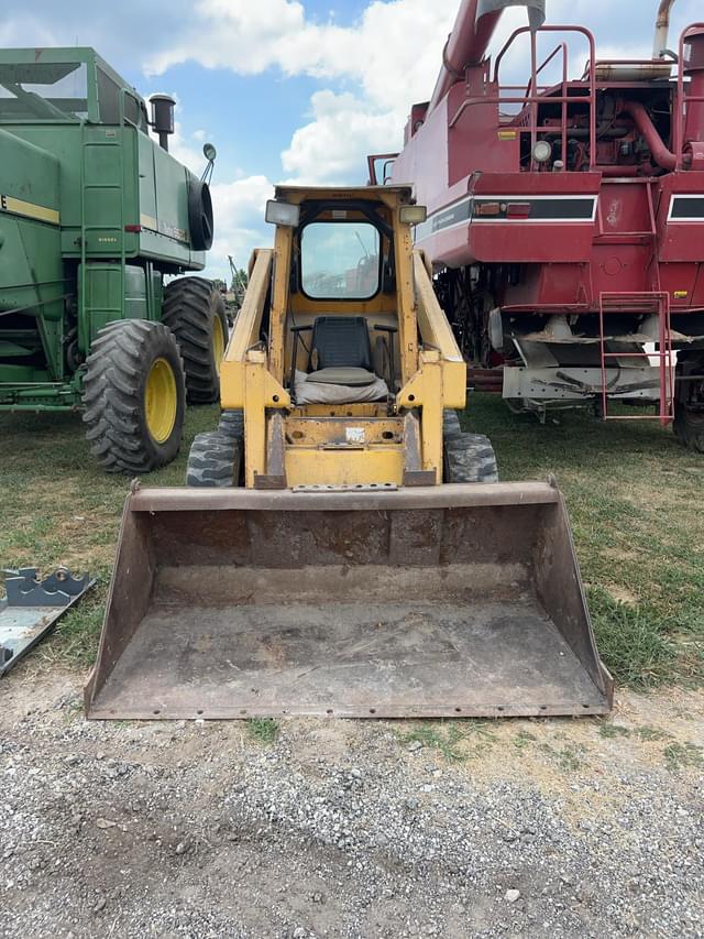 Image of Gehl 5625 equipment image 3