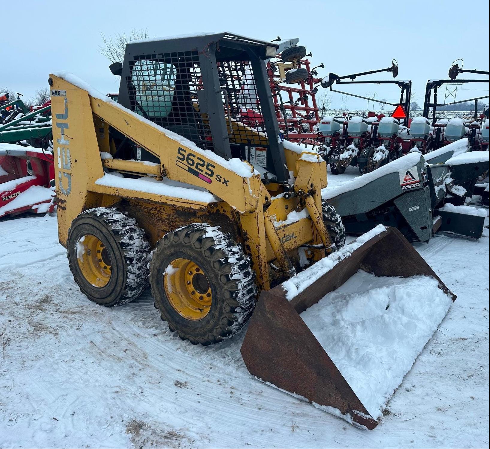 Gehl 5625SX Equipment Image0