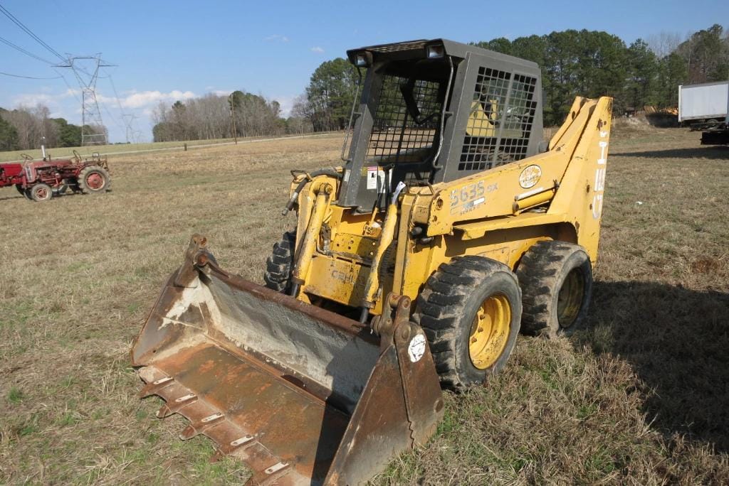 Gehl 5635SX Equipment Image0