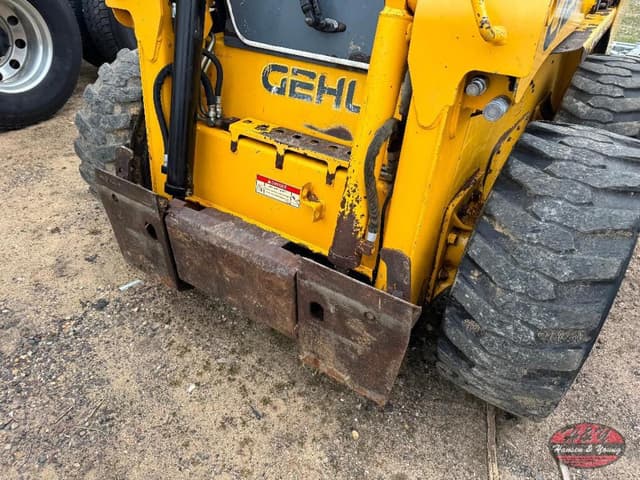 Image of Gehl 5640E equipment image 2