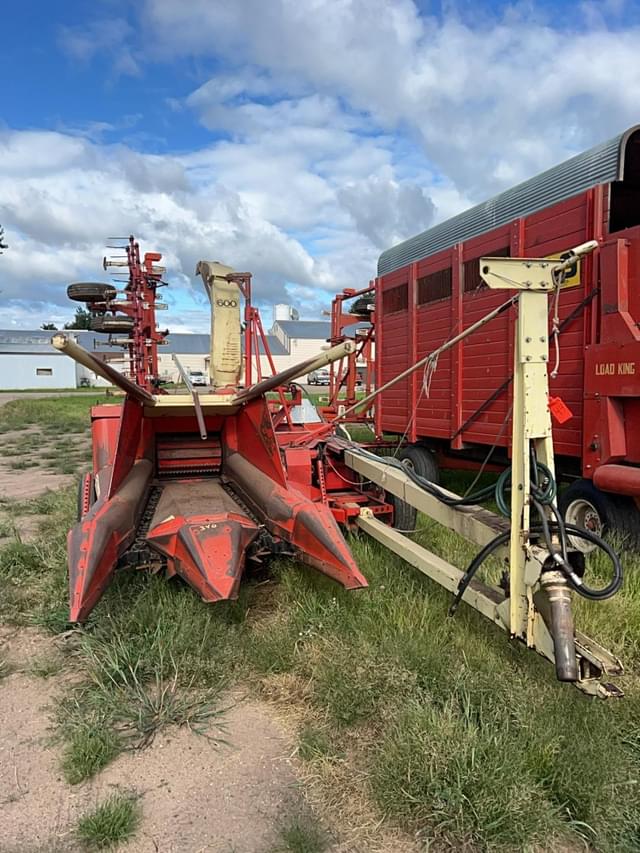 Image of Gehl 600 equipment image 1