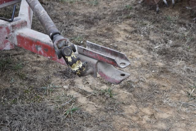 Image of Gehl 65 equipment image 3