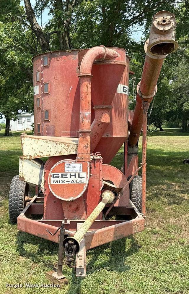 Image of Gehl 65MX equipment image 1