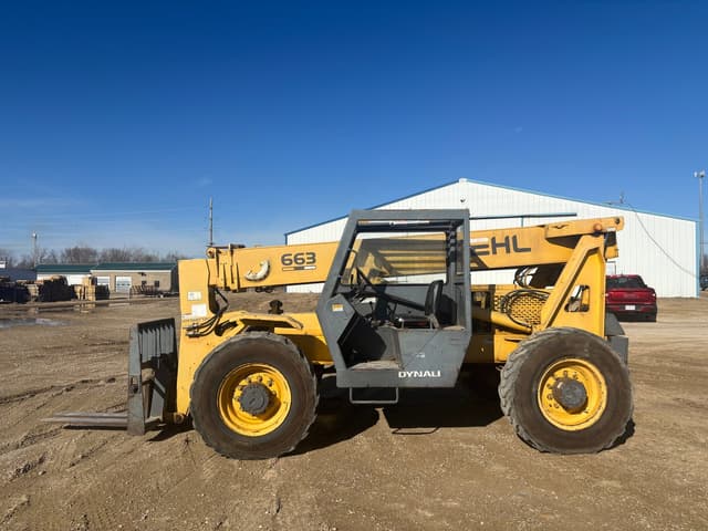 Image of Gehl 663 equipment image 1