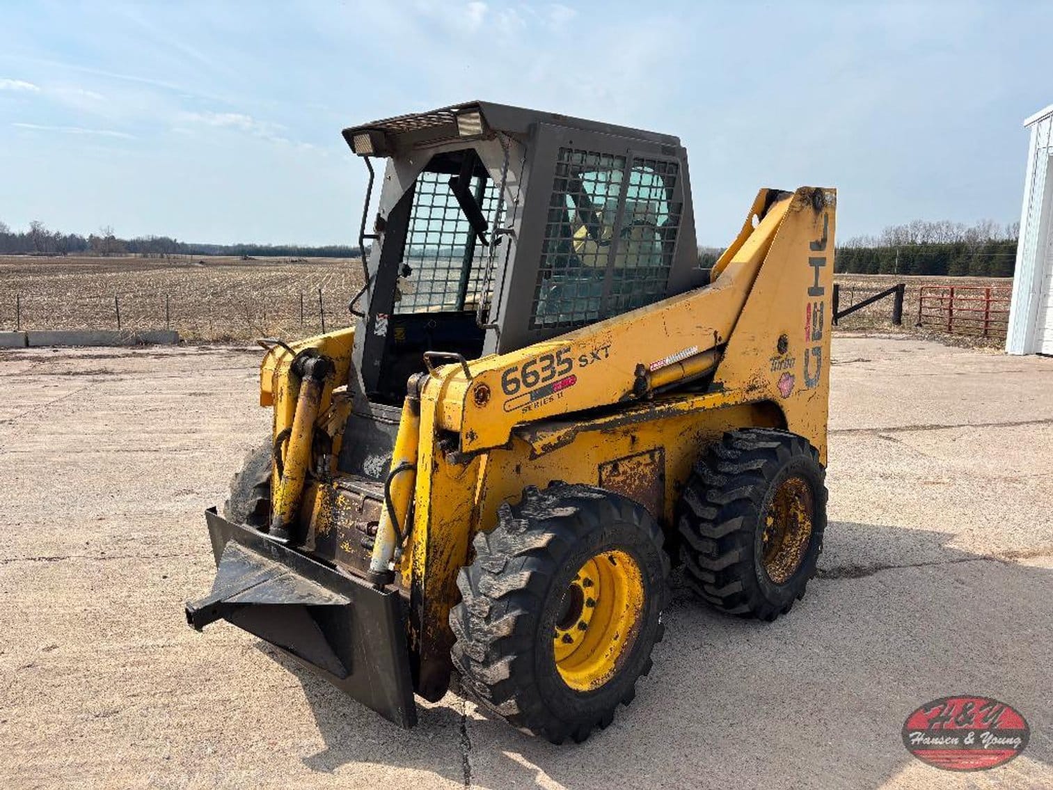 Gehl 6635 SXT Equipment Image0