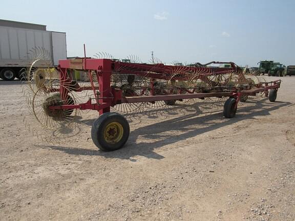 Gehl 700 Hay and Forage Hay - Rakes/Tedders for Sale | Tractor Zoom