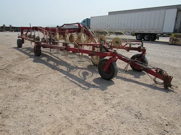 Gehl 700 Hay and Forage Hay - Rakes/Tedders for Sale | Tractor Zoom