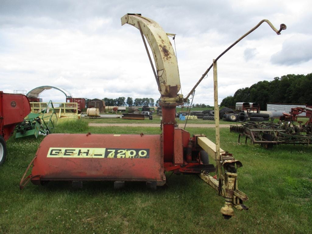 Main image Gehl 7200