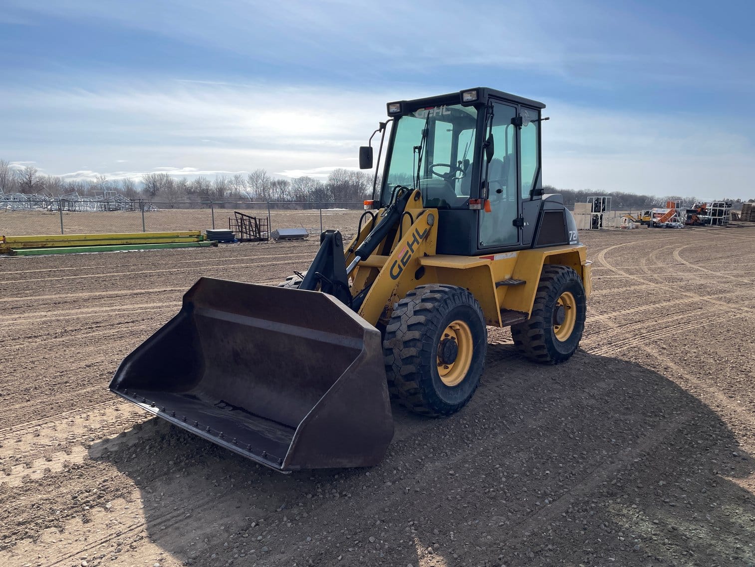 Gehl 721 Equipment Image0