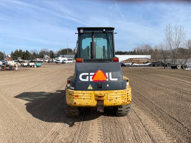 Image of Gehl 721 equipment image 3