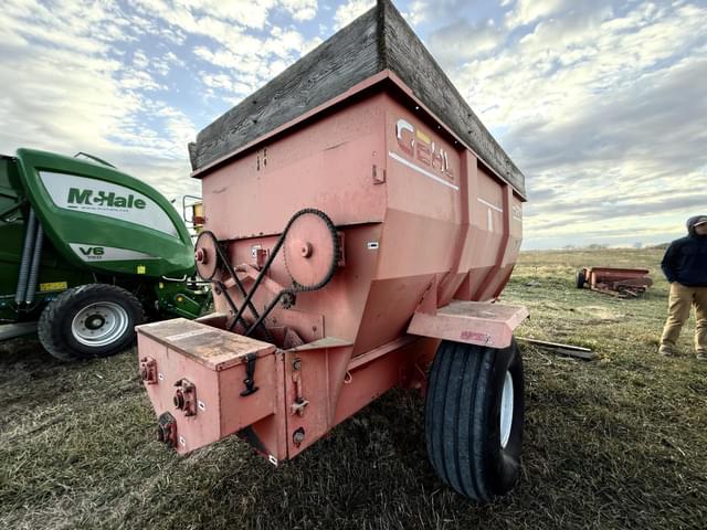 Image of Gehl 7210 equipment image 4