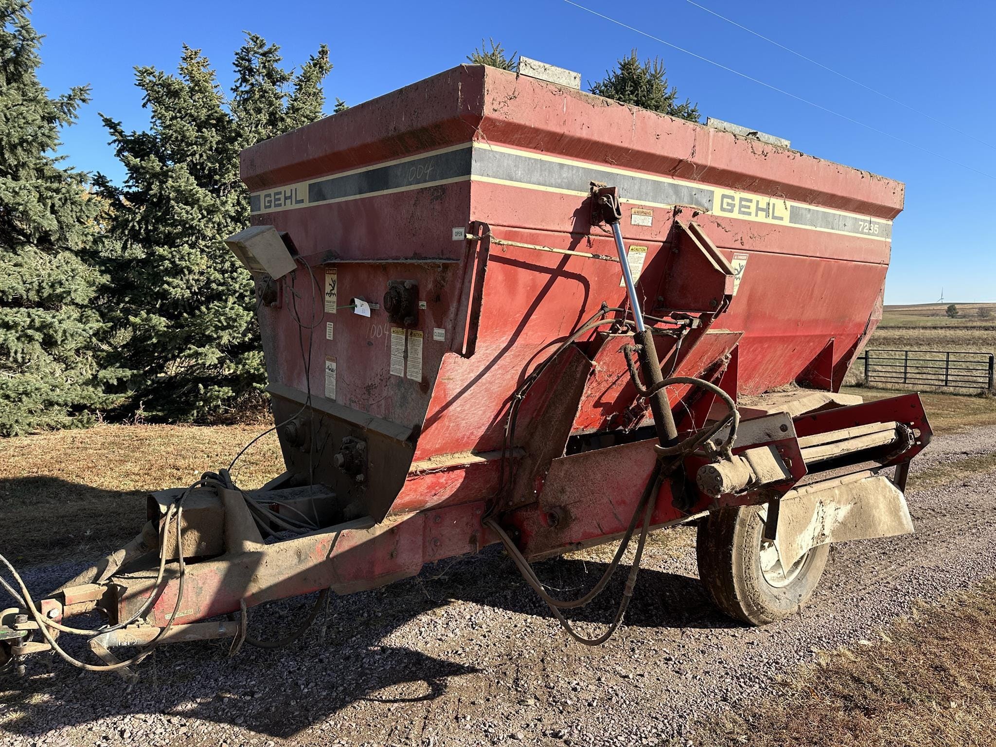 Main image Gehl 7285