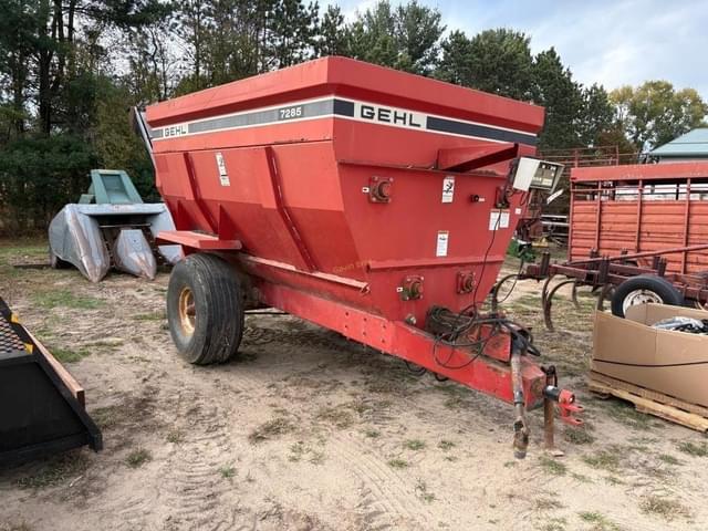 Image of Gehl 7285 equipment image 2