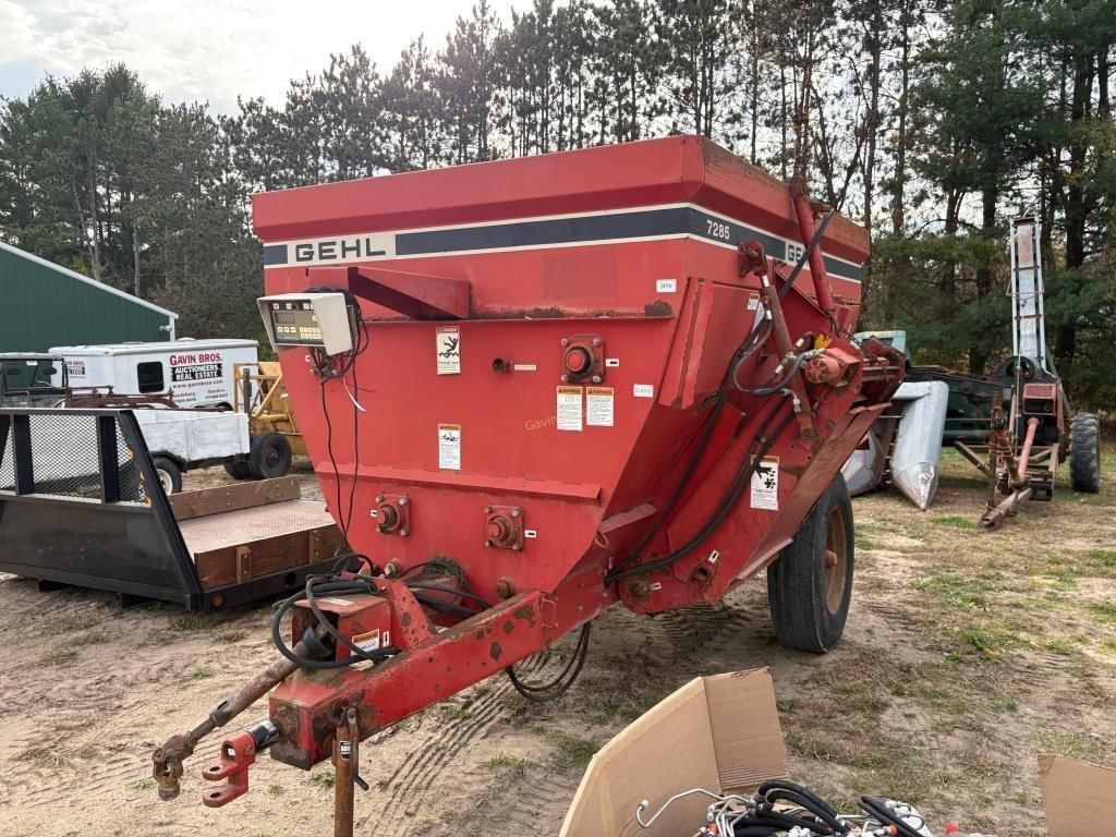 Gehl 7285 Equipment Image0