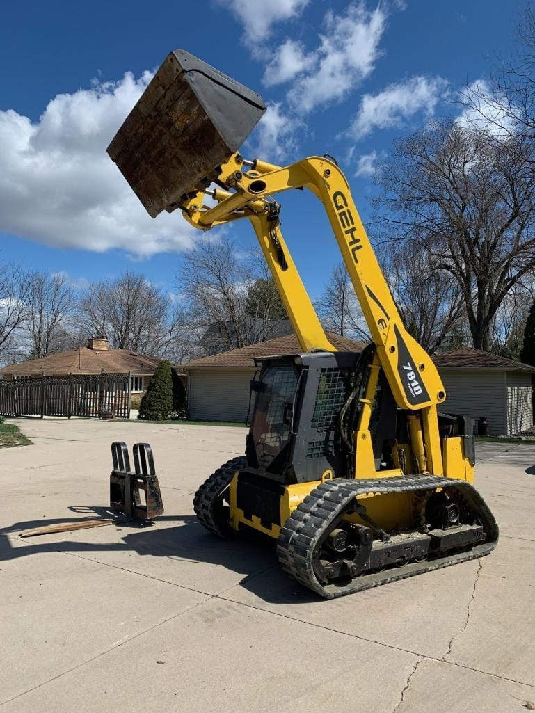 Main image Gehl 7810