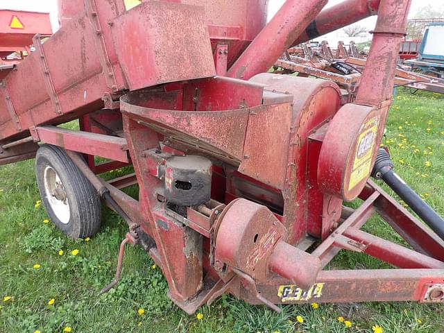 Image of Gehl Mix-All equipment image 1