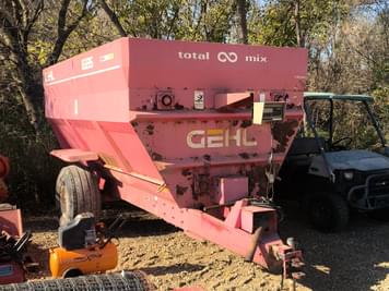 Main image Gehl 8335