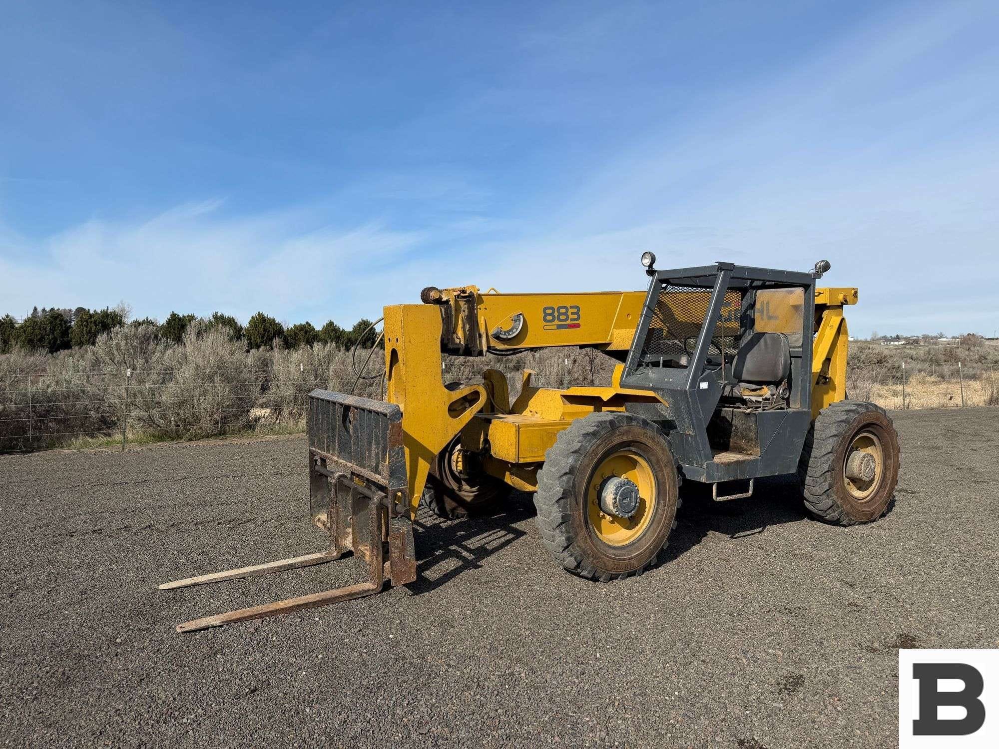 Gehl 883 Equipment Image0