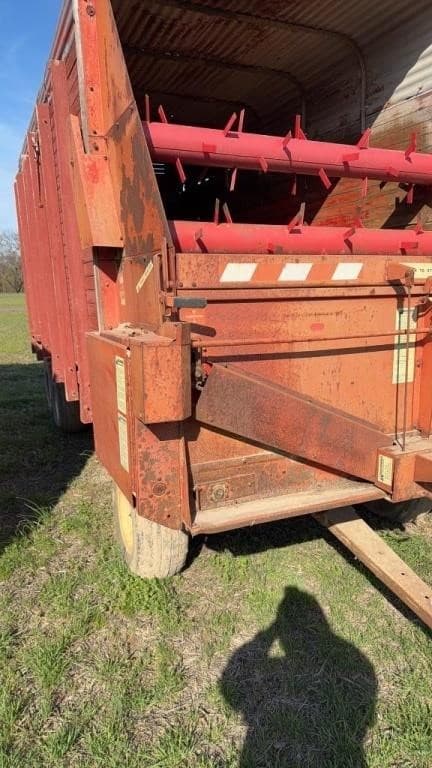 Image of Gehl 940 equipment image 3