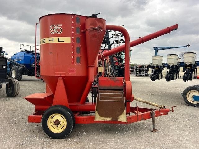 Image of Gehl 95 equipment image 1