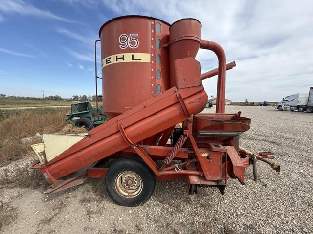 Image of Gehl 95 equipment image 1
