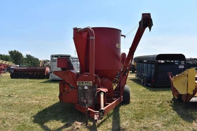 Image of Gehl 95 equipment image 1
