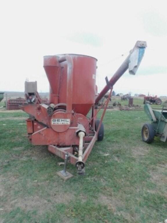 Gehl 95 Equipment Image0