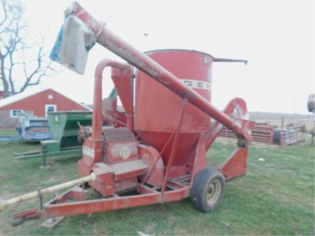 Image of Gehl 95 equipment image 1