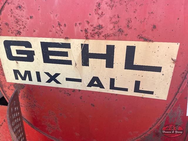 Image of Gehl 95 equipment image 1