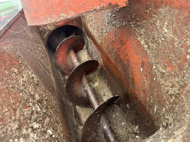 Image of Gehl 95 equipment image 3