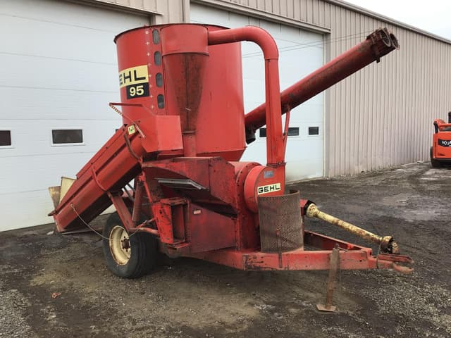 Image of Gehl 95XD equipment image 4