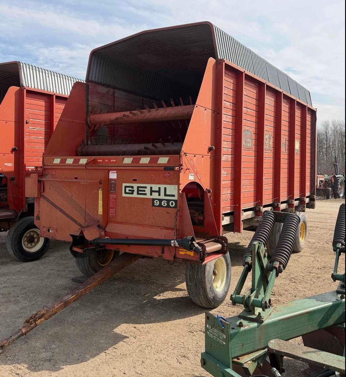 Gehl 960 Equipment Image0