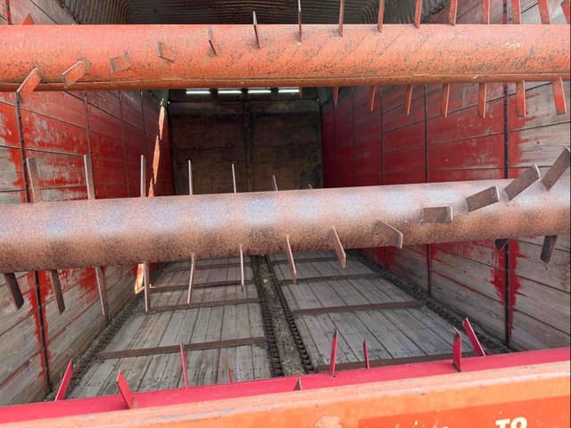 Image of Gehl 960 equipment image 3