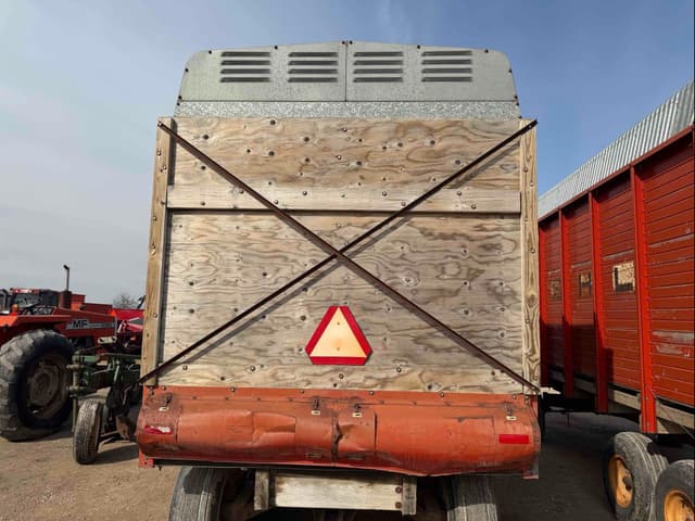 Image of Gehl 960 equipment image 4