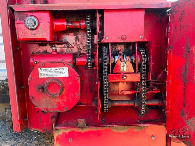 Image of Gehl 970 equipment image 4
