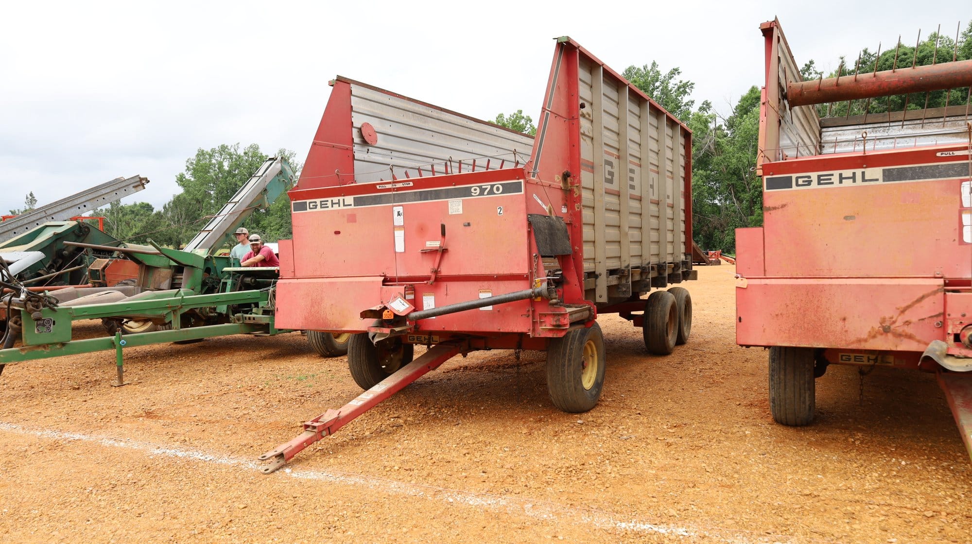 Gehl 970 Equipment Image0