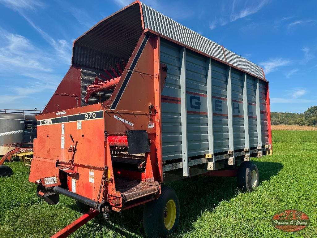 Gehl 970 Equipment Image0