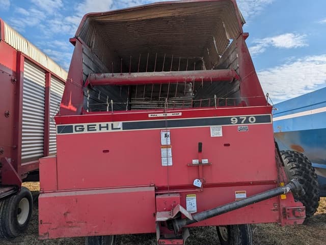 Image of Gehl 970 equipment image 4