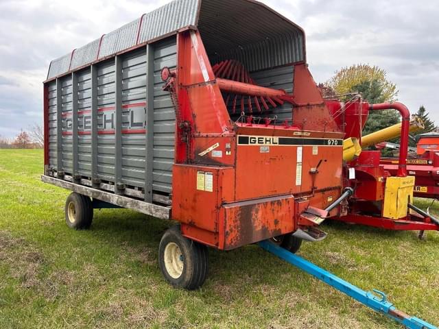 Image of Gehl 970 equipment image 2