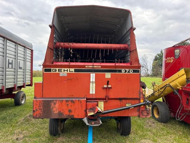 Image of Gehl 970 equipment image 1