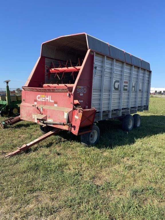 Gehl 980 Equipment Image0