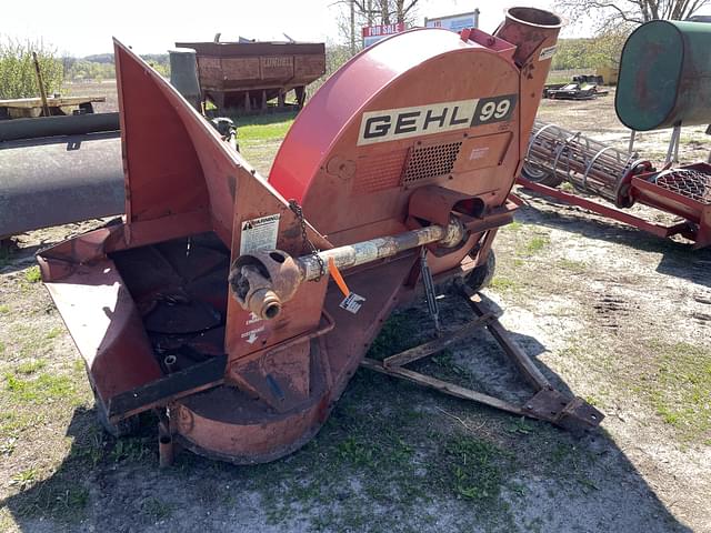 Image of Gehl 99 equipment image 1