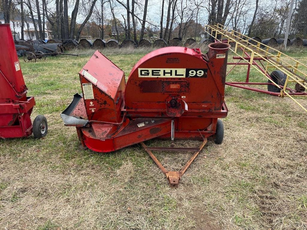 Gehl 99 Equipment Image0