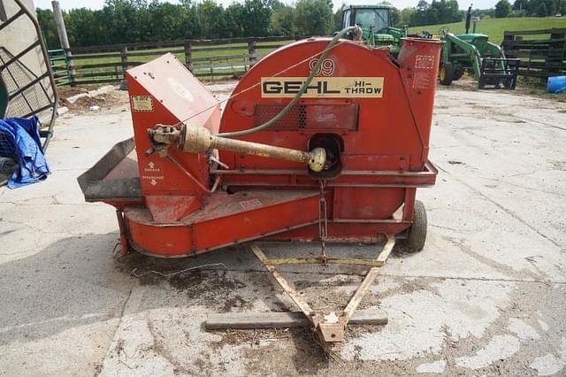 Image of Gehl 99 equipment image 1