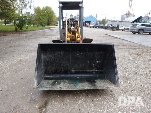 Image of Gehl AL540 equipment image 4