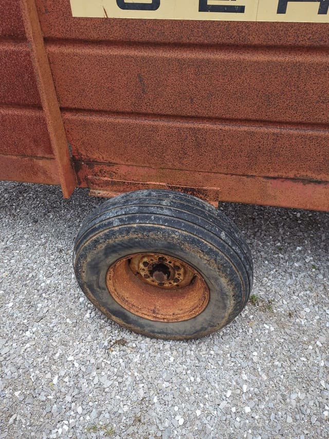 Image of Gehl BF130 equipment image 4