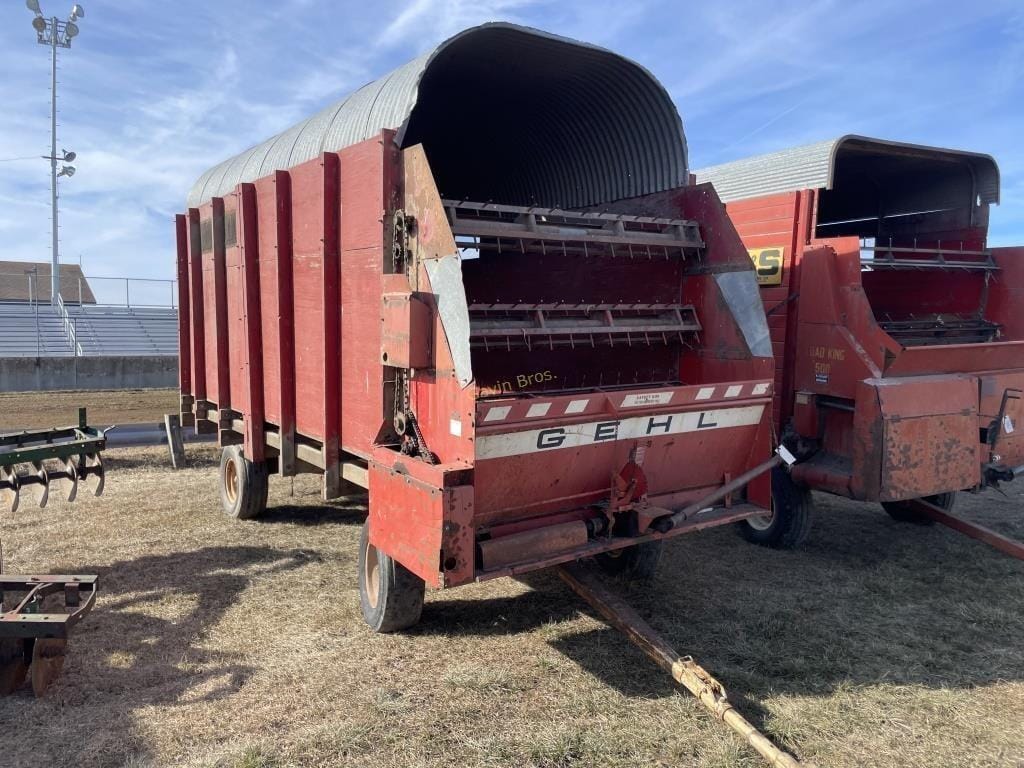 Main image Gehl BU710