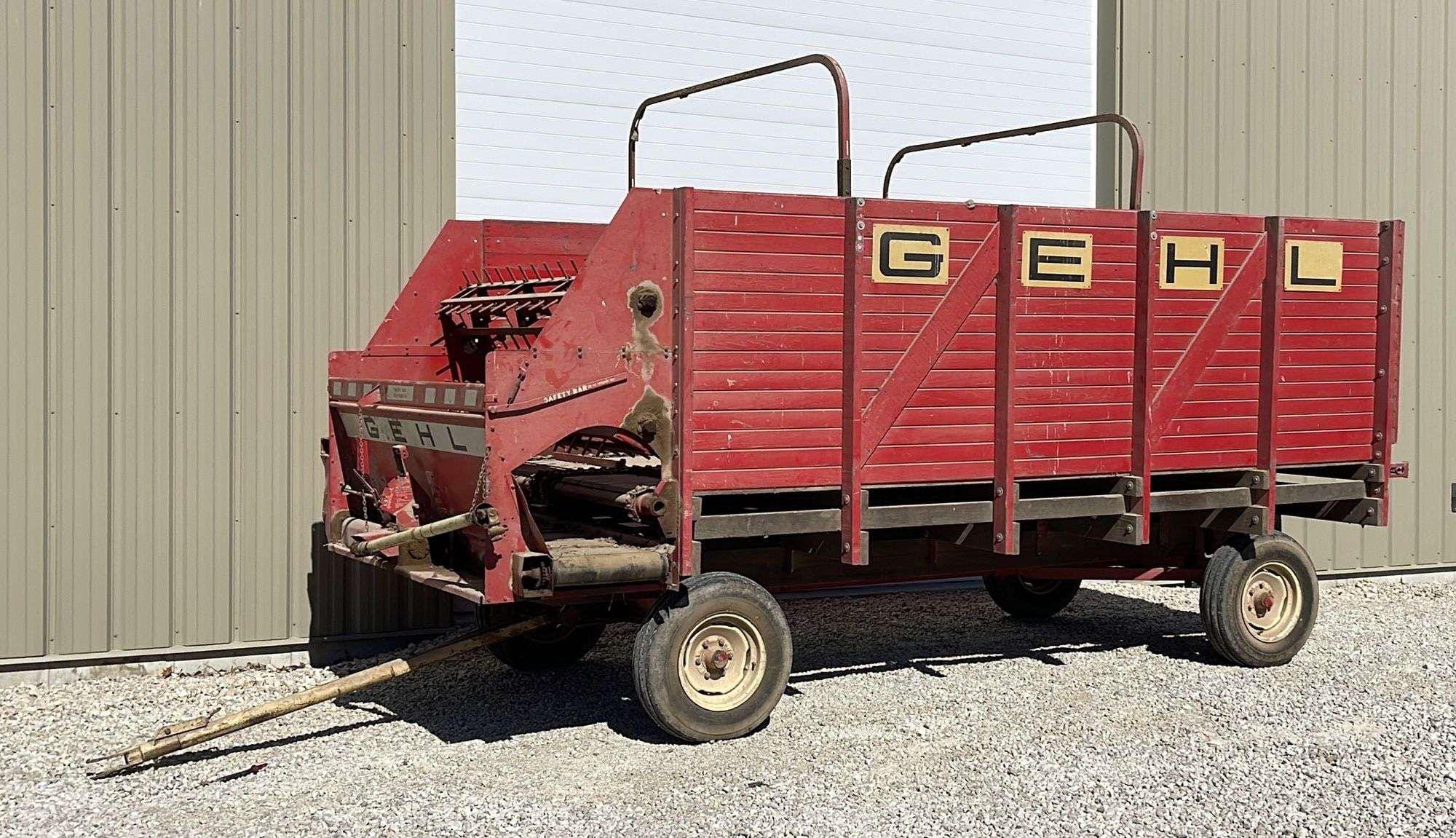 Main image Gehl BU710