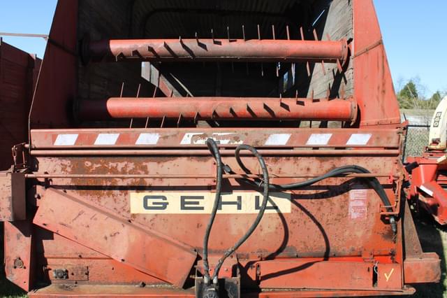 Image of Gehl BU910 equipment image 1